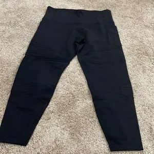 Like new Athleta moto tight
